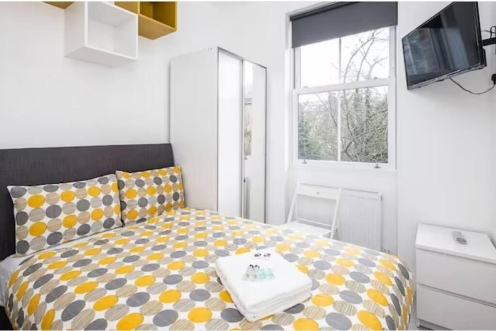 Great Location Service And Stay Double Ensuite Room With Shared Kitchen- 5Mins Walk From Tufnell Park لندن المظهر الخارجي الصورة