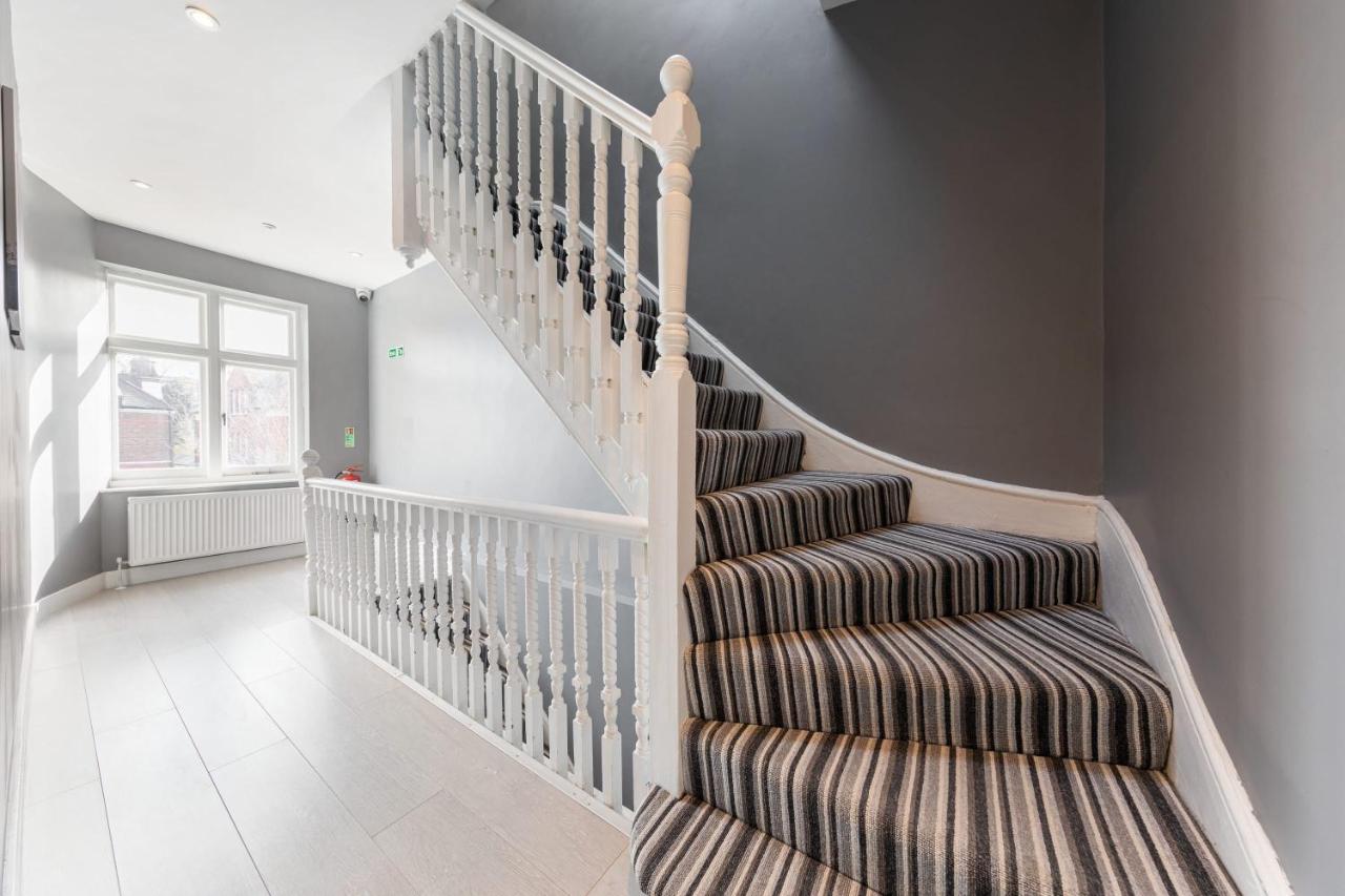 Great Location Service And Stay Double Ensuite Room With Shared Kitchen- 5Mins Walk From Tufnell Park لندن المظهر الخارجي الصورة